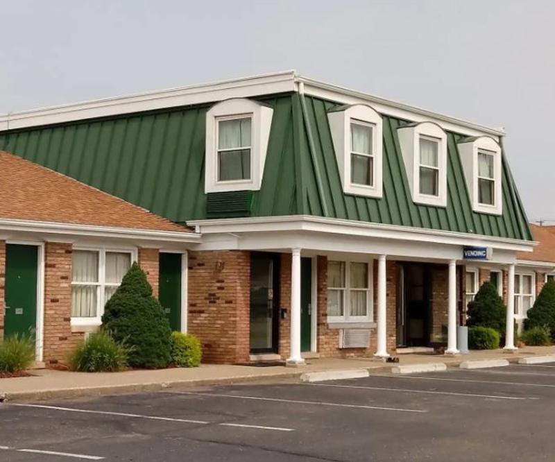 Travelodge By Wyndham New Philadelphia Bagian luar foto