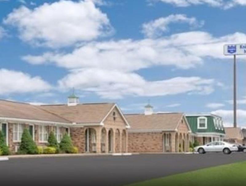 Travelodge By Wyndham New Philadelphia Bagian luar foto